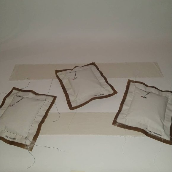 THE PREMIUM Hoody - Picture 11 of 13